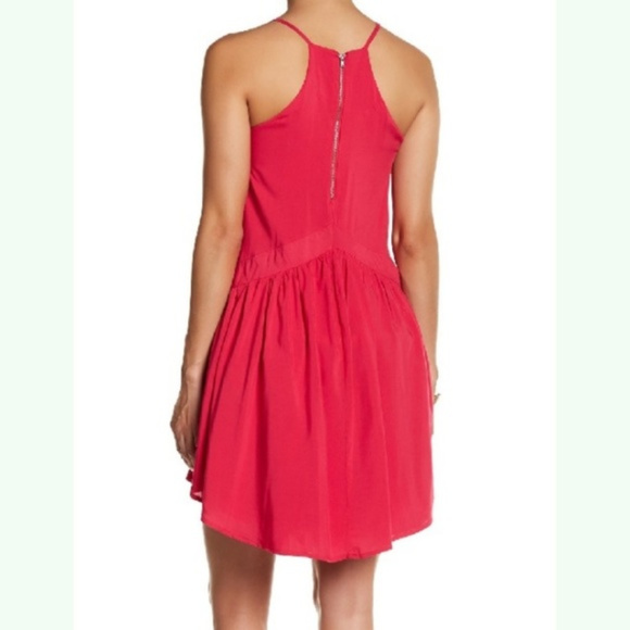 Romeo & Juliet Cutaway Pink Swing Dress - Picture 2 of 3